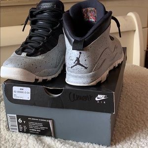 Cement Jordan 10s